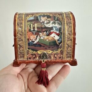 Ardleigh Elliot 2002 Porcelain Cat Tales Kitten Capers Music Box (BE HAPPY)